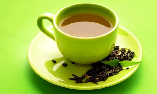 Kā pagatavot perfekti gardu un veselīgu zaļo tēju? Iemācies pareizo veidu!