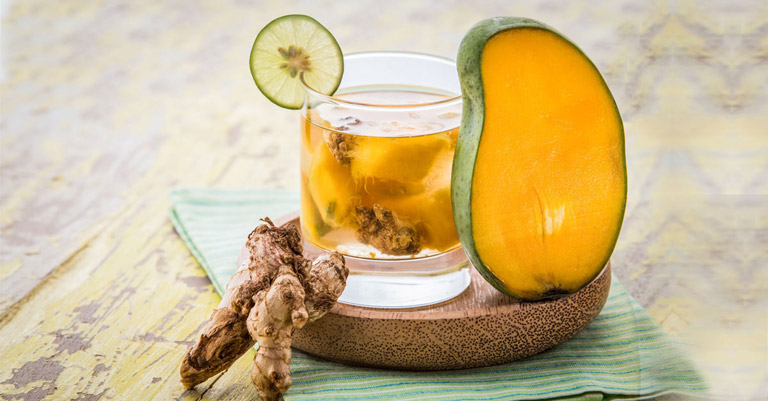 Mango-ingvera superdzēriens, kas attīrīs tevi no toksīniem un līdzsvaros hormonus