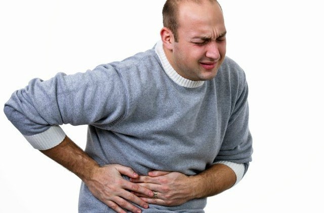 5 simptomi, kas liecina par apendiksa drīzu plīšanu. Nejokojiet ar savu veselību!