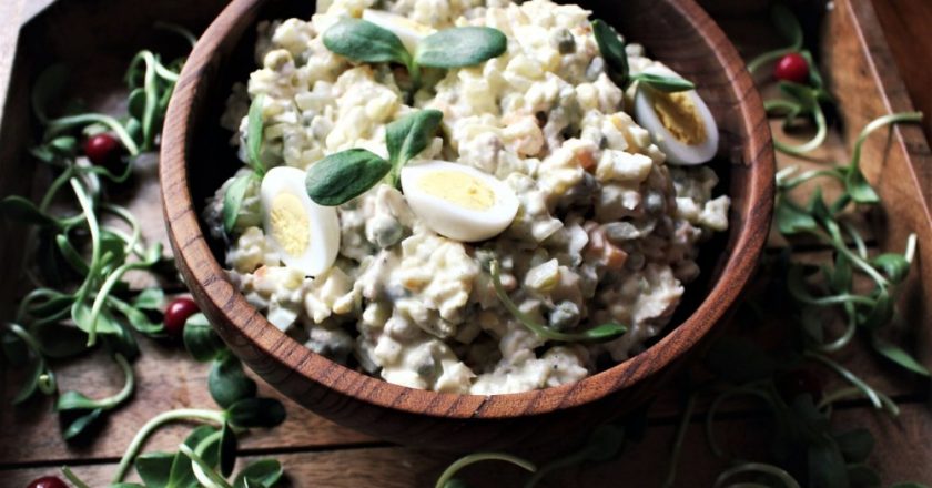 Figūrai draudzīgais svētku rasols jeb veselīgie olivjē salāti