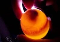 Ir izveidots pirmais embrijs bez spermas un olšūnas. Vai nākotnē visi bērni tiks veidoti inkubatoros?