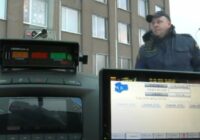 Valsts policijas īpašumā nonākusi iespaidīga apvidus automašīna; nu vairs viņiem netraucēs pat bezceļi