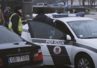 Sieviete Bauskas pusē skarbi atriebusies puisim; iesaistīta arī policija