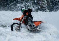 Elektriskie sniega motocikli tiek pārbaudīti Austrijā