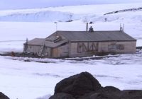Būda Antarktīdā stāvēja neskarta vairākus gadu desmitus – tu tikai paskaties, kas tur ir iekšā neskarts jau daudzus gadu desmitus
