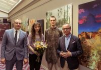 Latvijas Mākslas akadēmija sadarbībā ar dizaina viesnīcu “Grand Poet” atklāj mākslinieces Alises Builevicas personālizstādi “Klejotājs”