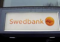 Kliente Swedbank piedzīvo nepatīkamu situāciju; viņa neslēpj savu sašutumu un visu atklāj