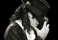 Žurnāliste uzskata, ka atklājusi jaunas detaļas, kas liecina- slavenais dziedātājs Maikls Džeksons esot dzīvs