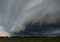 Ārvalstu meteo dienesti izplatījuši sarkano brīdinājumu Latvijai; iesaka palikt iekštelpās