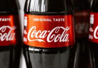 ”Coca-Cola izplatītājs Latvijā steidzami izziņojis svarīgus jaunumus; diemžēl daudzi pircēji apbēdināti