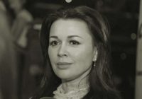 “Manas mīļās aukles” aktrise ir devusies aizsaulē jau sen – slavens blogeris pastāstīja, kāpēc Zavorotjuka ģimene slēpj traģēdiju