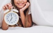 No rīta nevarat piecelties no gultas? Šie padomi palīdzēs jums to izdarīt viegli un ar labu attieksmi