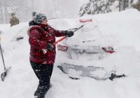 Jaunākā Prognoze: Sinoptiķi Steigšus paziņojuši cik ilgi turpināsies spēcīgā snigšana
