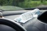 Nekavējoties ziņojiet likumsargiem, ja uz savas automašīnas ieraugiet ūdens pudeli! Steigšus!