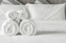7 padomi, kā pēc iespējas ilgāk saglabāt gultas veļu sniegoti baltu
