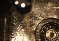 Bez etiķa un sodas – vienkāršs triks, kā atbloķēt izlietni mazāk nekā minūtē