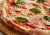 Pastāstīsim, kā pagatavot perfektu picas mīklu