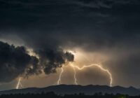 Sinoptiķi paziņo, ka nedēļas nogale noslēgsies ar pamatīgām lietavām