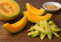 Nesteidzies izmest melones mizu — lūk, kā pārvērst šo apslēpto dārgumu gardos našķos