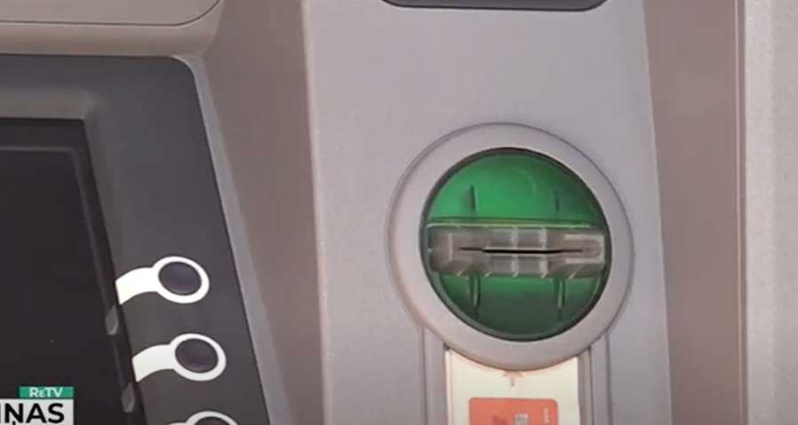 Ja iedzīvotāji veiks šīs konkrētās darbības Latvijas bankomātos, tad iespējams VID ar jums sazināsies