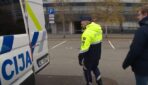 No 12. aprīļa katram auto obligāti jābūt aprīkotam ar šo priekšmetu, pretējā gadījumā vadītājam uz mēnesi atņems tiesības – kurā valstī šāds likums pieņemts
