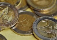 Saņēmu zvanu no bankas, ka varu ieguldīt savu naudu un to dubultot: piekritu, bet vēlāk nožēloju