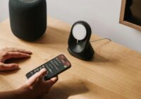 Es jūs brīdinu – nekad nelādējiet savu telefonu šajā vietā, jo tas var izraisīt ugunsgrēku