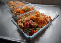 Pastāstīsim, kā no vistas sirdīm pagatavot burvīgus salātus