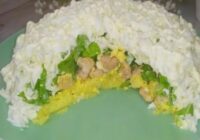 Mani mīļākie daudzslāņu salāti ar vistu un ķīnas kāpostu – tik garšīgi, ka ģimene tos apēd momentā Mani mīļākie daudzslāņu salāti ar vistu un ķīnas kāpostu – tik garšīgi, ka ģimene tos apēd momentā