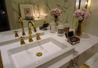 5 vannas istabas dekorēšanas tendences, kuru izmēģināšanu 2025. gadā, dizaineri pilnībā nožēlo 5 vannas istabas dekorēšanas tendences, kuru izmēģināšanu 2025. gadā, dizaineri pilnībā nožēlo