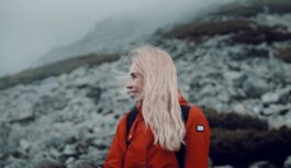 Ko darīt, lai ziemā palielinātu matu biezumu un blīvumu