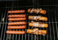 Manas mammas viegli pagatavojamais kūpināto desiņu sautējums ir ideāla recepte, lai sasildītos Ziemassvētku svinību laikā Manas mammas viegli pagatavojamais kūpināto desiņu sautējums ir ideāla recepte, lai sasildītos Ziemassvētku svinību laikā