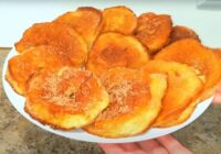 Āboli saldajā mīklā – tik vienkārši un gardi, ka gribas cept atkal un atkal, jo gatavs tikai 15 minūtēs Āboli saldajā mīklā – tik vienkārši un gardi, ka gribas cept atkal un atkal, jo gatavs tikai 15 minūtēs