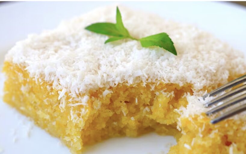 Ķirbju mannā pīrāgs, kas sanāk vienmēr – sulīgs, aromātisks, bez olām vai miltiem