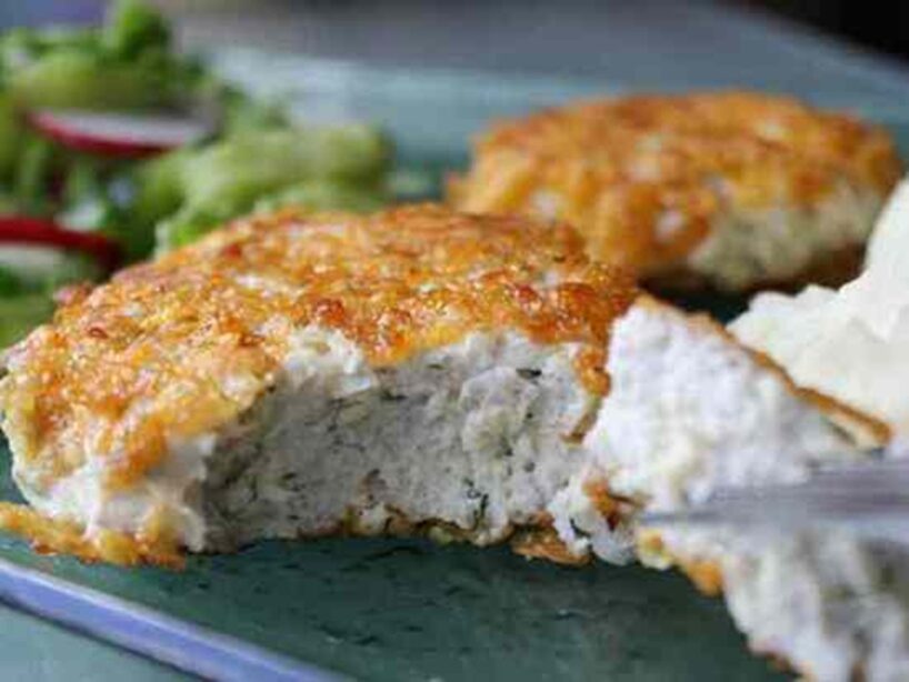 Vīramātei vistas kotletes vienmēr ir sulīgas – tagad zinu, kāpēc tā