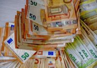 Bridina jau laicīgi – Latvijas iedzīvotāju kļūdas, kas tiek pieļautas svētkos, dārgi maksās janvārī