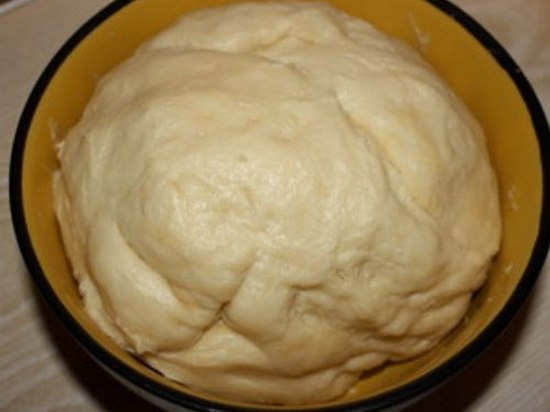 Daudzpusīga mīkla uz majonēzes bāzes pīrāgiem, picai vai konditorejas izstrādājumiem – garša un tekstūra nevainojama