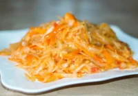 Prasmīgi pavāri pievieno pienu sautētiem kāpostiem – maz zināms kulinārijas triks