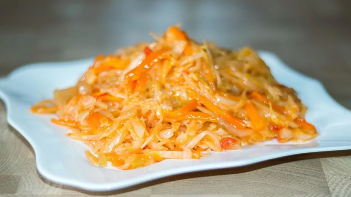 Prasmīgi pavāri pievieno pienu sautētiem kāpostiem – maz zināms kulinārijas triks