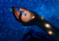 Veiksmes logs atveras: 6 zodiaka zīmes, kuras 19. decembrī var piedzīvot īpašu uzplaukumu