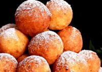 Biezpiena bumbiņas – 3 lieliskas receptes, kas pārspēj viena otru Biezpiena bumbiņas – 3 lieliskas receptes, kas pārspēj viena otru