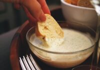 Pagatavojiet maigu majonēzi uz piena bāzes 1 minūtē – tā ir garšīgāka par klasisko versiju