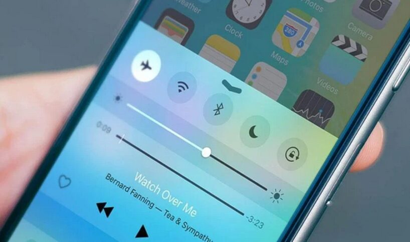 Slēptā funkcija, ko izmanto tikai daži: kāpēc viedtālruņa klusais režīms ir noderīgs pat tad, ja nesēžat lidmašīnā