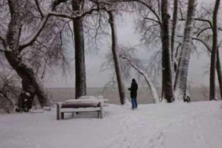 Sinoptiķi brīdina: Trešdien Latvijā laika apstākļi kļūs krietni aukstāki un sniegs daļā valsts