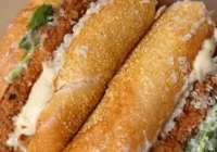 Sendvičs “Cēzars” – ideāla recepte brokastīm vai uzkodai, kuru var pasniegt pat ballītē