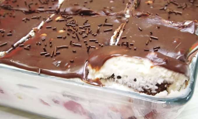 Trifle – 400 gadus vecs deserts, kas atkal ir modē