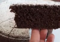 Paštaisīts šokolādes mannā pīrāgs: bērnības garša mūsdienīgā izpildījumā Paštaisīts šokolādes mannā pīrāgs: bērnības garša mūsdienīgā izpildījumā