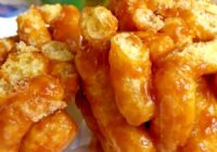 Saldās kukurūzas nūjiņas īrisu glazūrā: kāruma pagatavošana bez cepšanas