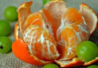 Kāpēc mandarīnu mizas nevajadzētu izmest: šo dārgumu var izmantot atkārtoti