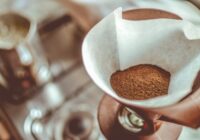 Neizmetiet kafijas biezumus: tos var izmantot daudzos veidos Neizmetiet kafijas biezumus: tos var izmantot daudzos veidos